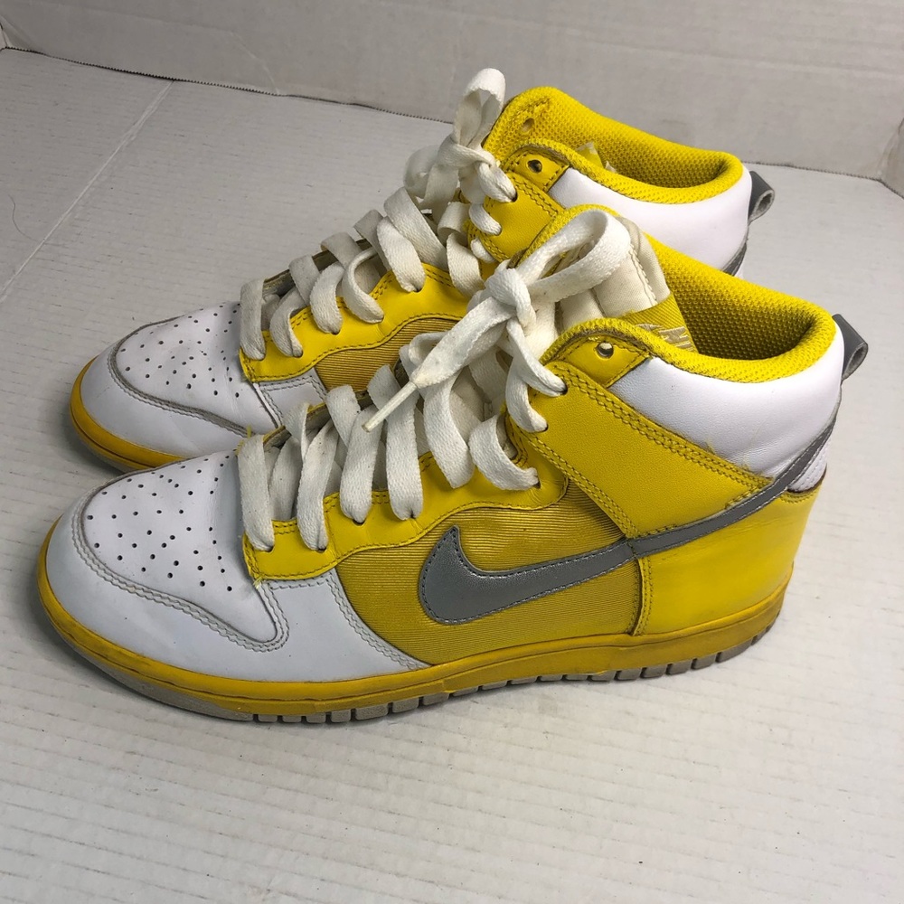 Nike Sneakers Womens Size 8.5 Dunk High Top Basketball Yellow White Silver